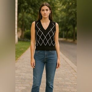 Express Argyle Sweater Vest Black White Diamond Knit Sleeveless Top Size M